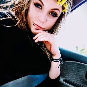 Meet your Posher, Carley